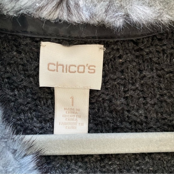 Chicos Gray  knit faux fur collar sweater vest  size 1 ( Med ) - Picture 5 of 6
